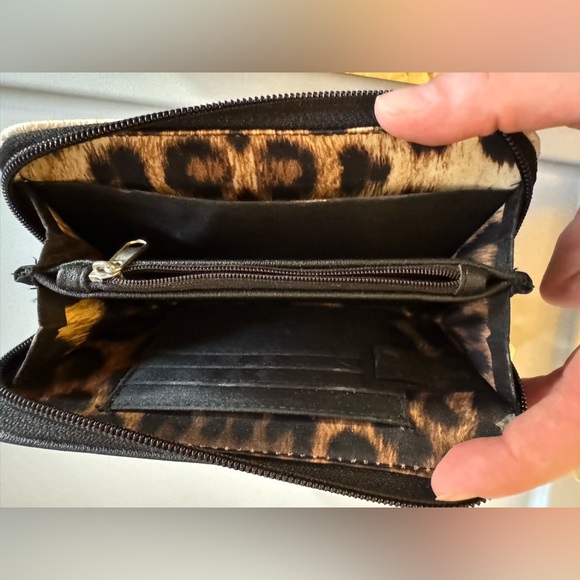 Jessica Simpson Wristlet Wallet - Picture 2 of 2